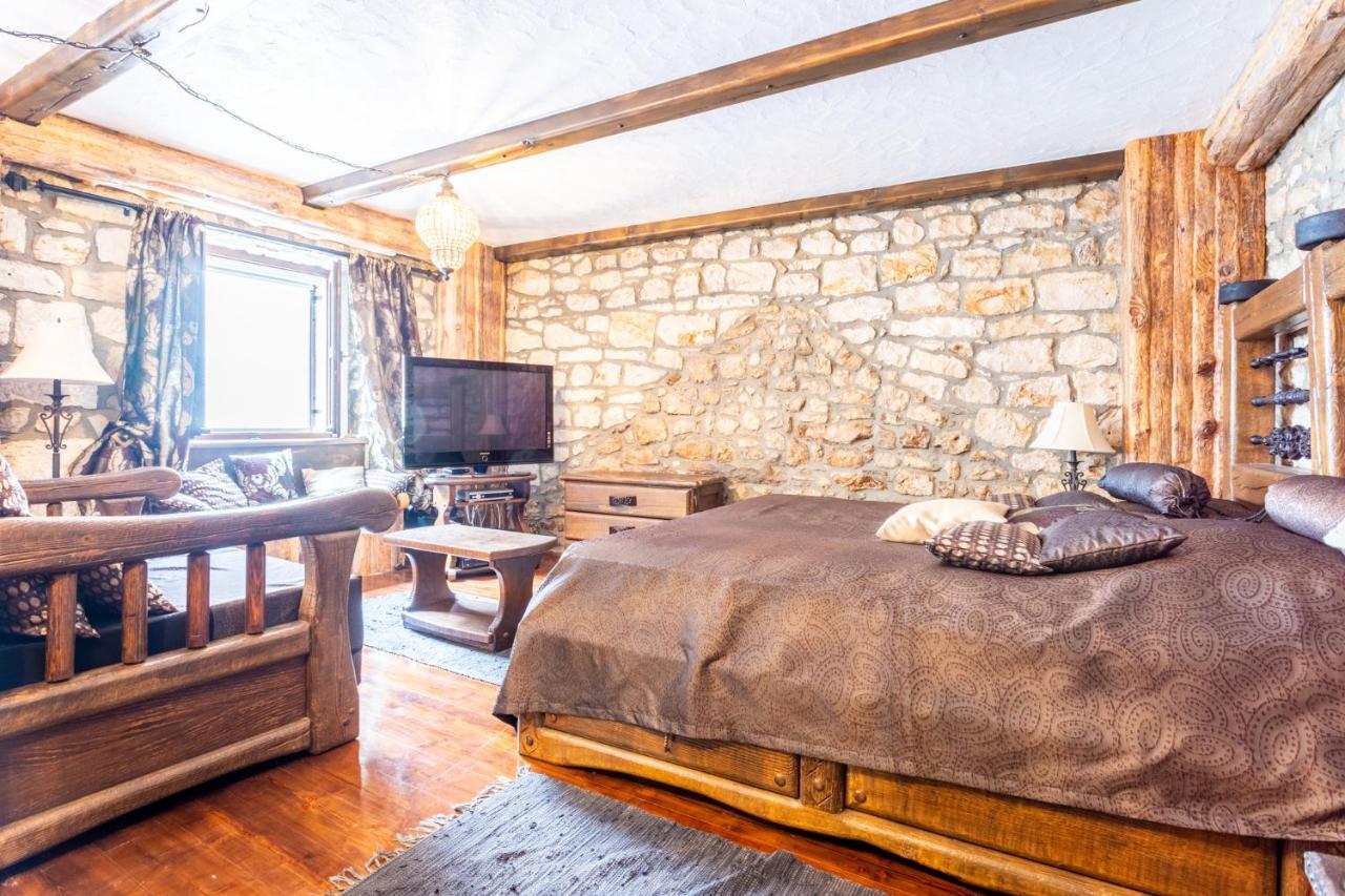 Appartement Stone House Srida à Baška Voda Extérieur photo